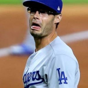 Meet your Posher, Marcos